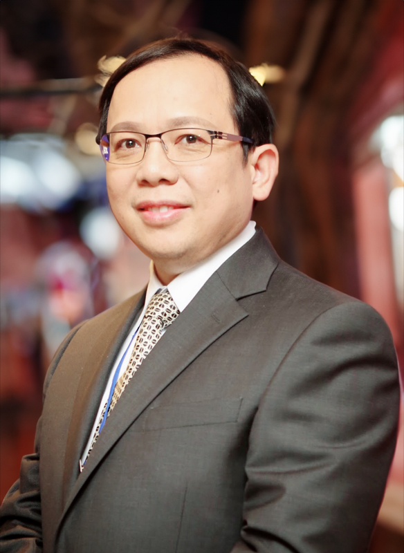 Daniel Chung (鍾明導)
